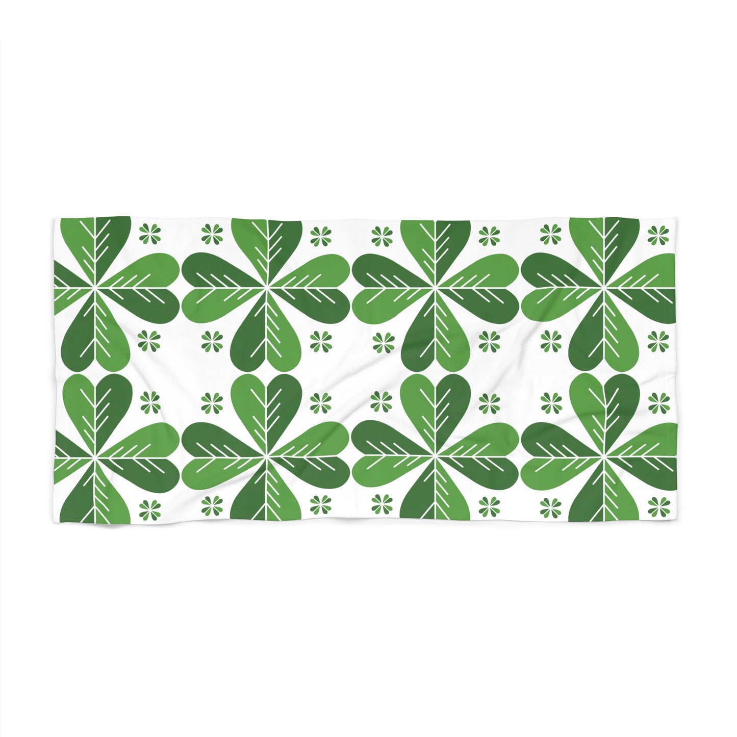 Tropical Green Clover Beach Towel – Botanical Pattern Summer Towel